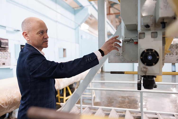 Как объясняет Ильдар Имамиев КОМЗ спроектировал не только сам оптический прибор, но и все сопутствующие системы