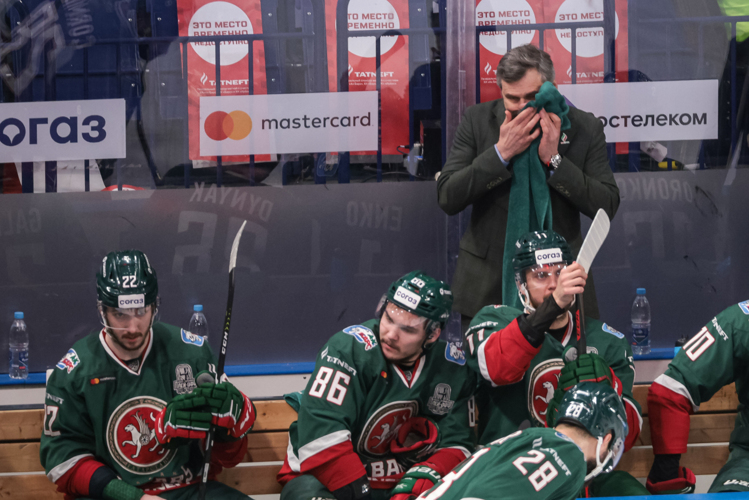 Покинул «Ак Барс» Квартальнов после вылета в первом раунде от «Авангарда»