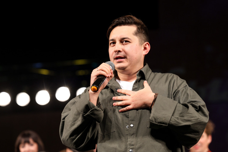 Для организации основного представления на главном казанском Сабантуе в Березовой роще даже привлекли ныне главного режиссера Тинчуринского театра Айдара Заббарова. Но революции не случилось