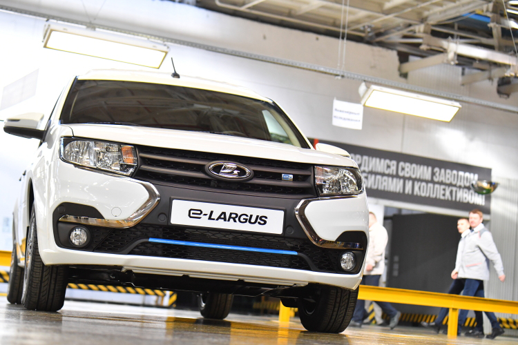 Ни одна из машин так и не вышла в серийное производство. А те, что вышли &mdash; e-Largus и «Москвич-3е», &mdash; не нашли массового потребителя