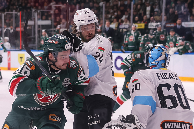 Сегодня в 19:30 начнется четвертый матч серии ¼ финала между «Ак Барсом» и «Динамо»