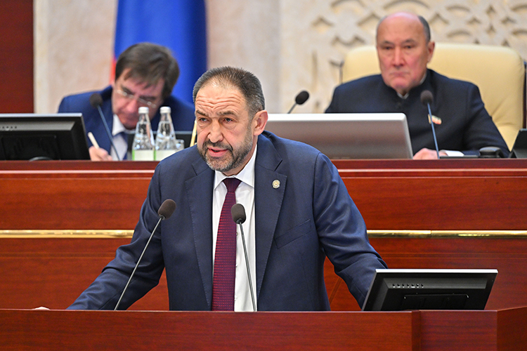 Премьер-министр РТ Алексей Песошин доложился о работе за 2025-й год перед депутатами впервые после переназначения прошлой осенью