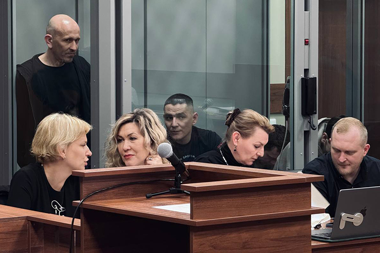 Владельцы и сотрудники фирмы «Таунхаусы и дома» стали первыми, кто пошел под суд по нашумевшему делу о мошенничестве в сфере индивидуального жилищного строительства (ИЖС)