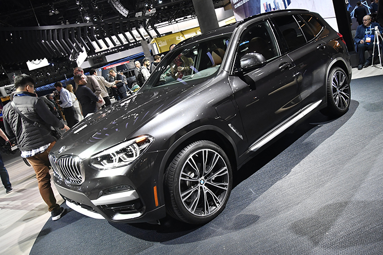 На 1-м месте внутреннего рейтинга BMW расположился BMW X3 &mdash; люксовый компактный кроссовер