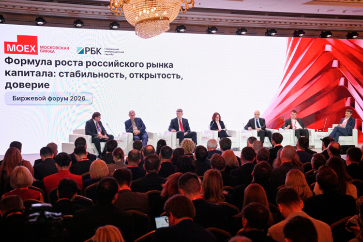 Возобновление валютных операций должно укрепить курс рубля, и в нем минфин скорее не заинтересован