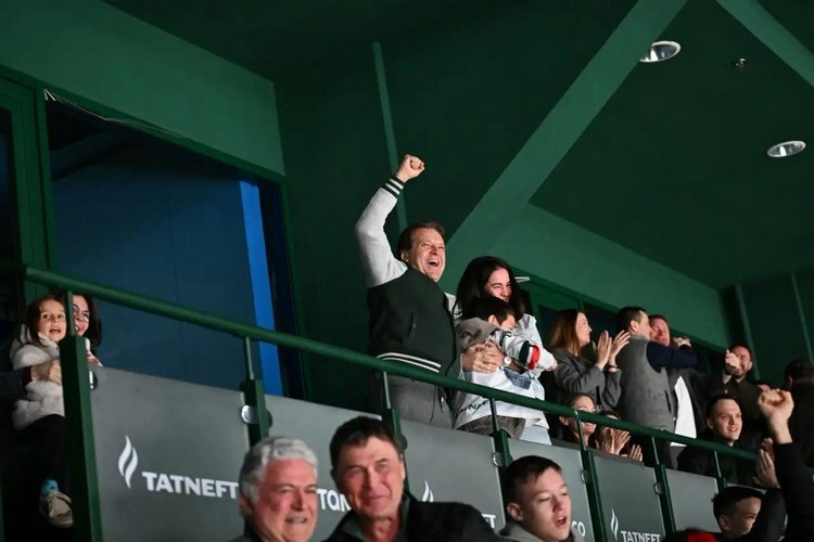 Если мэр Казани приходит на хоккей, «Ак Барс» выигрывает