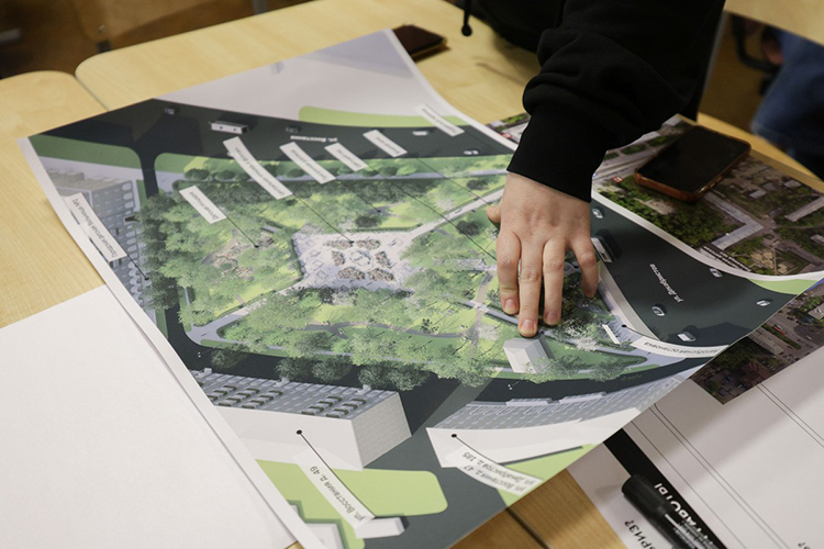 Важным был вопрос о судьбе существующих деревьев. Все-таки работы развернутся масштабные