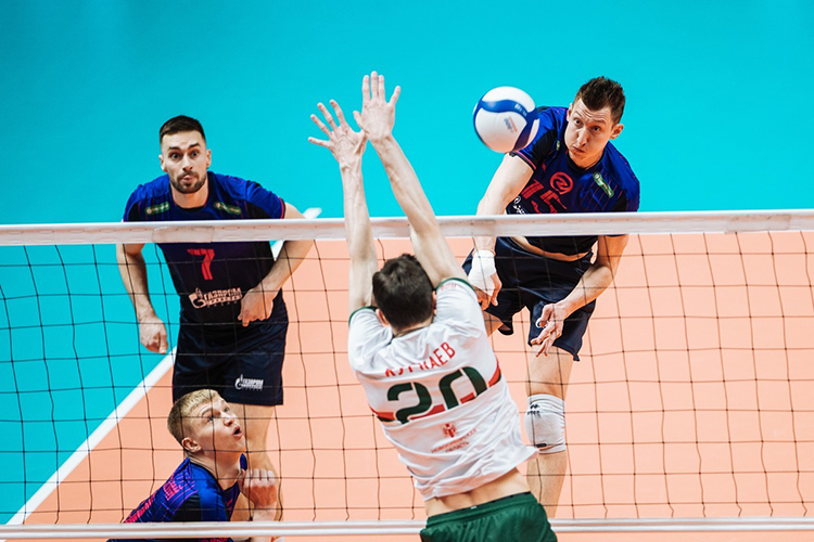 Дмитрий Волков в атаке