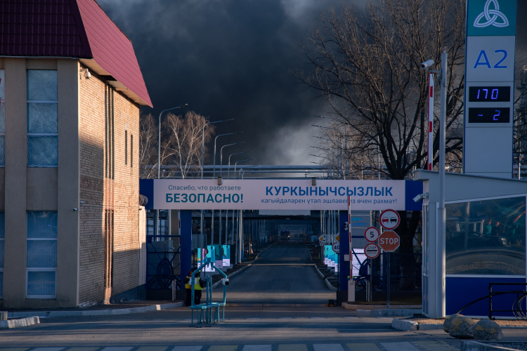 Причины техногенной аварии, которая унесла жизни 12 человек, расследуют Ростехнадзор, следственный комитет, прокуратура, инспекция труда, МЧС