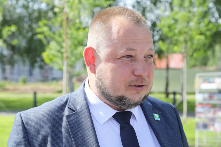 Депутат совета Зеленодольска и заместитель главы города Николай Бызин был уволен со службы по утрате доверия после возбуждения уголовного дела