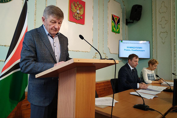 В Лениногорском районе по требованию прокуратуры уволили председателя Финансово-бюджетной палаты Раиля Хамидуллина