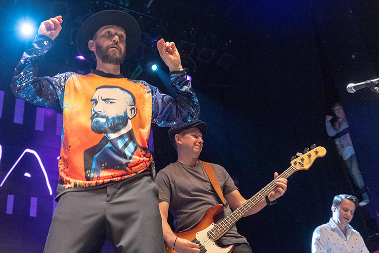 Звезды Этери Тутберидзе, концерты Ани Лорак и Uma2rman: 20 способов развлечься в Казани