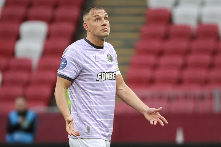 Счет сравнял Артем Дзюба