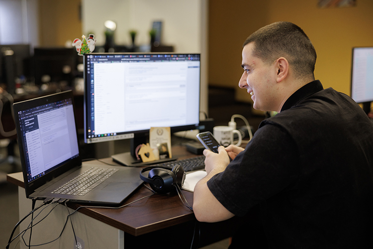 «У меня многие инженеры работают более 10 лет, благодаря чему мы можем решать сложные задачи»