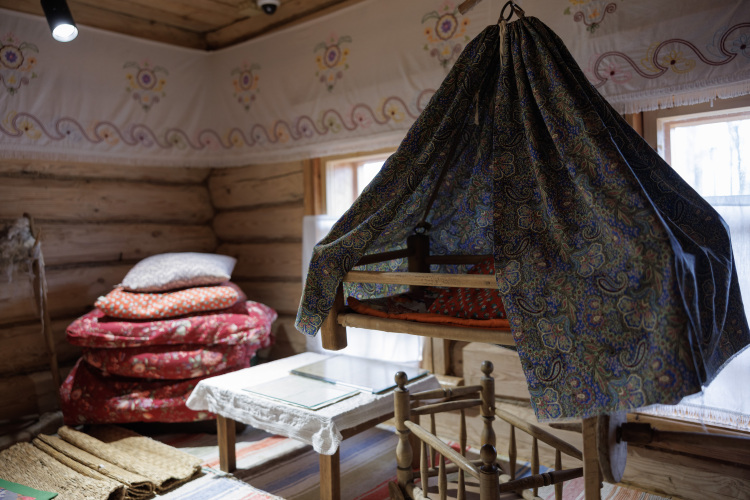 Первый зал &mdash; это детство маленького Апуша