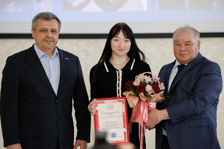 Кто на фото?