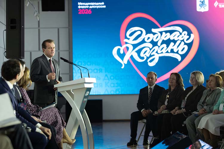 Ильсур Метшин: «Самый острый вопрос &mdash; бесшовный переход особенных ребят к взрослой жизни. Сегодня это часто становится проблемой для семьи. Меняются льготы, программы, подход врачей&hellip; Мы хотели бы вместе с вами, с некоммерческим сообществом, с родителями найти решение»