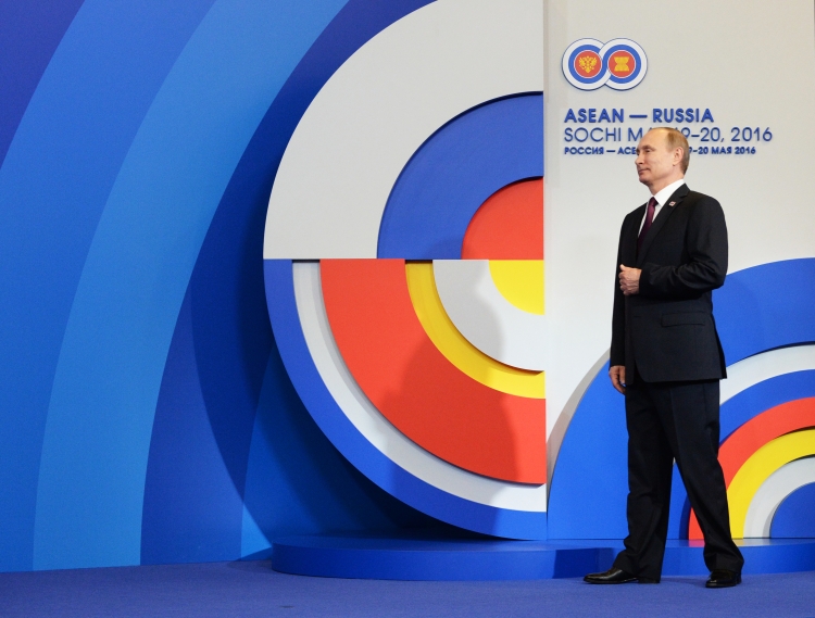 Татарстан готовится к тому, что в саммите будет лично участвовать Владимир Путин и лидеры стран АСЕАН, куда входит 11 государств. Весьма вероятно, что в качестве гостей на саммит приедут и главы стран СНГ