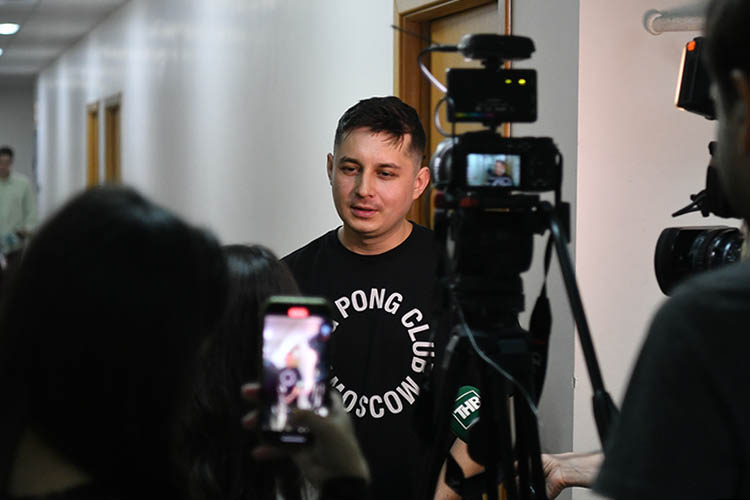 В спектакле «Возвращение Тукая» Айдар Заббаров создал неканонический образ «татарского Пушкина»