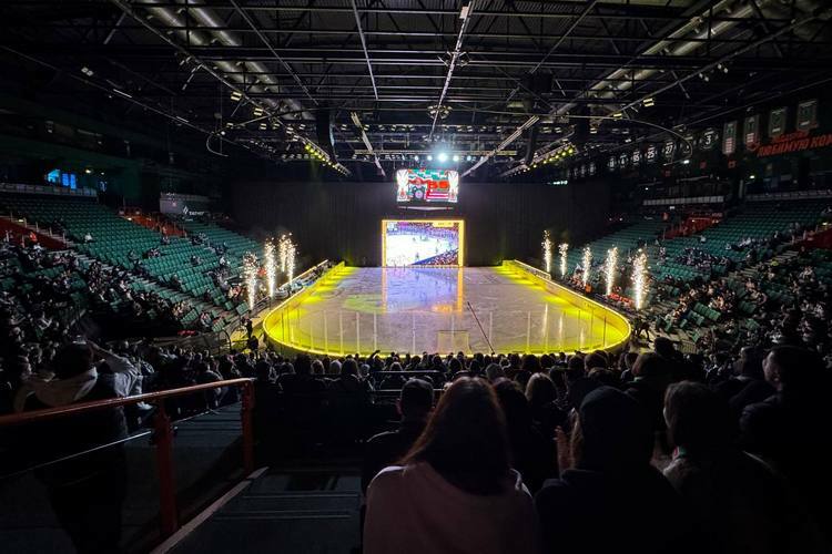 «Ак Барс» впервые организовал просмотр игры на «Татнефть Арене». Эксперты разбирали моменты прямо на льду