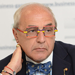 Александр Добровинский &mdash; бывший адвокат, управляющий партнер московской коллегии адвокатов «Александр Добровинский и партнеры», писатель