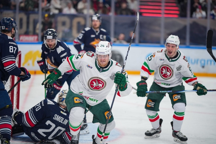 На фразу Разина о «башке» не обиделись, Галимов поиздевался: «Я даже не вспотел». Истории из «Магнитки»