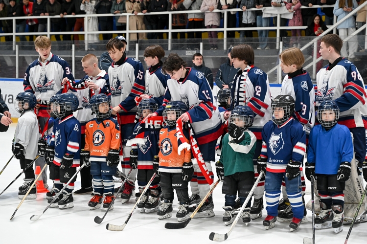«Настоящий успех школы измеряется не медалями, а количеством игроков, дошедших до профессионального хоккея