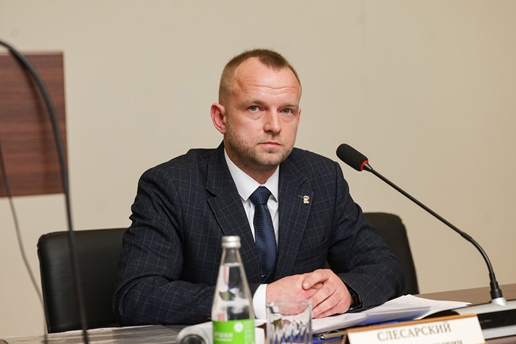 Илья Слесарский: «Сегодня в некоторых местах это фактически красивые коттеджные поселки с круглогодичными проживанием. И все это требует новых вводных данных»