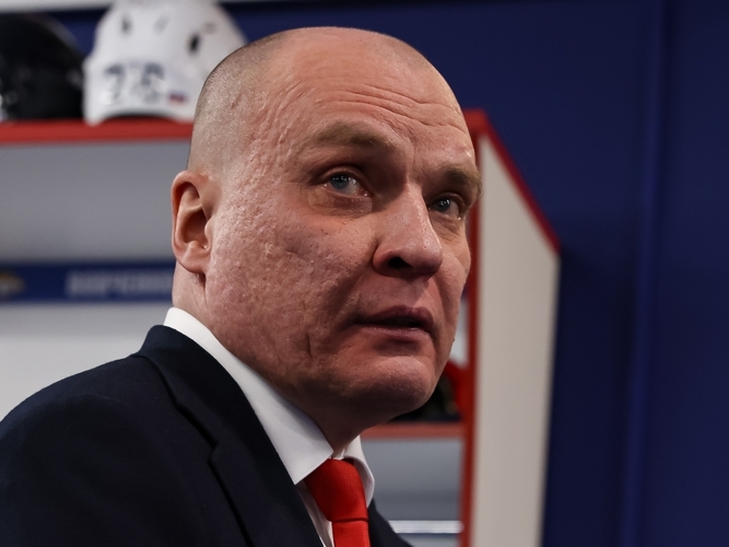 Разин вновь устроил шоу, а «Металлург» объявил охоту на Галимова: сюжеты второй игры полуфинала