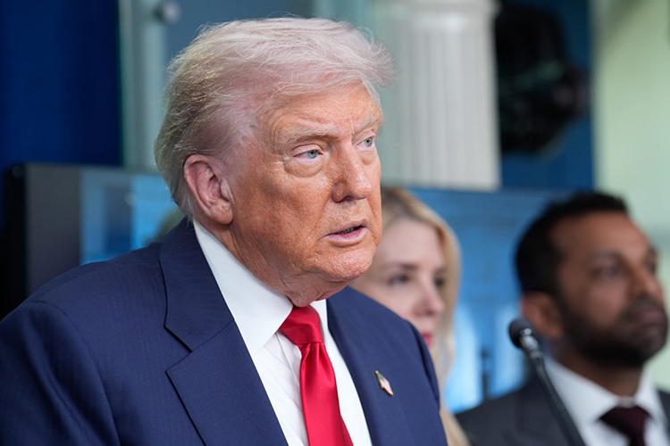 Дональд Трамп стал американским лидером как «президент мира», а сегодня трампизм ассоциируется с цивилизационной войной