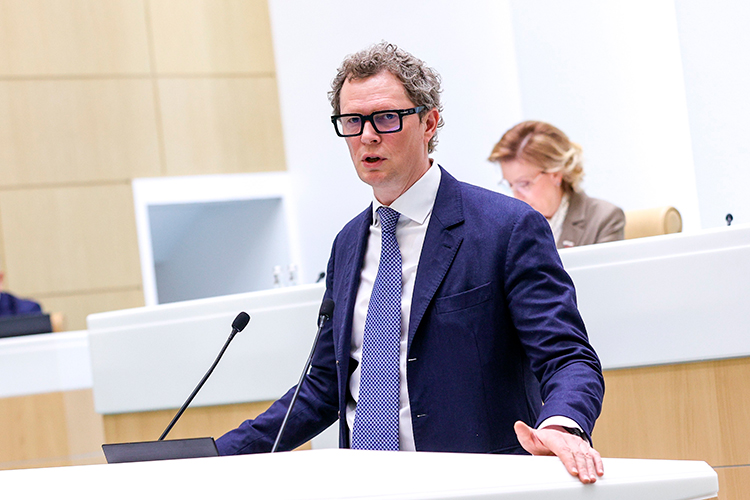 Матвиенко – миллиардеру Мордашову: «Может быть, что-то из офшоров подтянуть все-таки в Россию?»