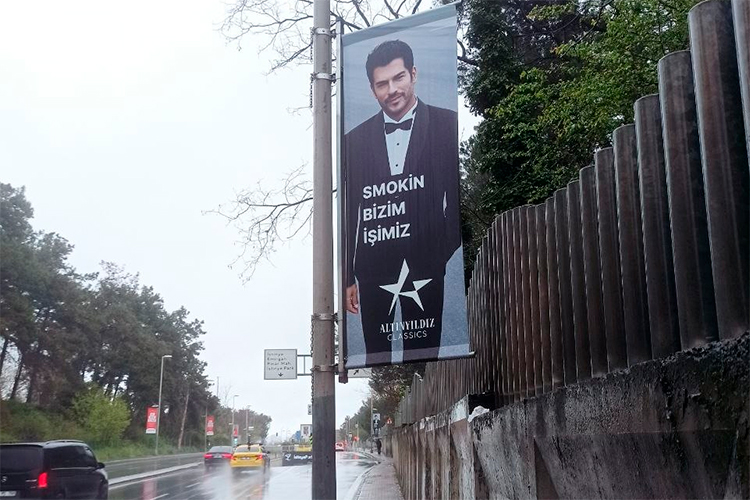 Бурак Озчивит в Стамбуле