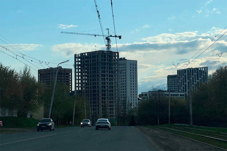 Самые тяжелые отношения у мэра сложились с застройщиками