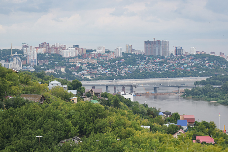 В 2021 году глава республики Хабиров заявлял, что городская администрация часто сообщает о «беспрецедентном давлении» на нее и «грубых нарушениях в ходе строительной деятельности»