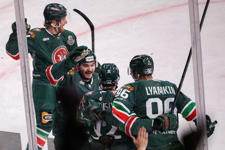 Зарипов прогнал «Металлург», Разин говорил всего минуту: «Ак Барс» повел в полуфинале