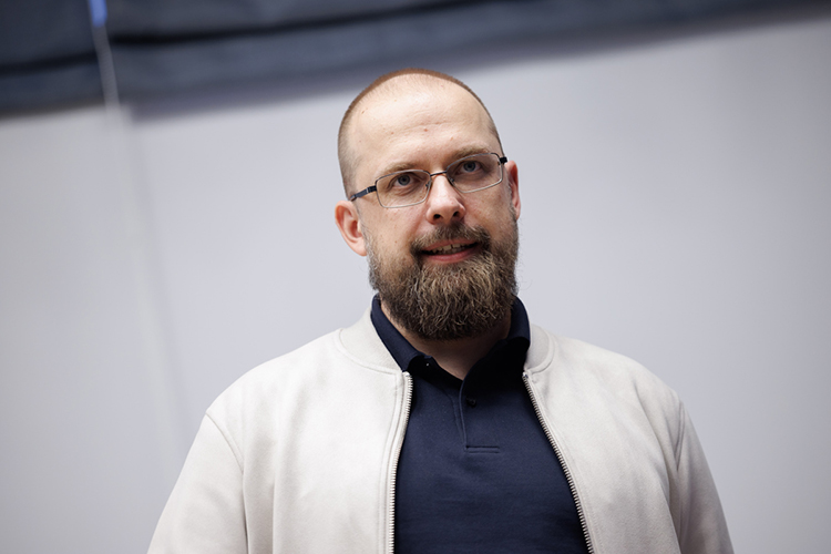 Кирилл Симонов: «Специалист проверяет линию &mdash; там все в штатном режиме. Потом начинается самое сложное &mdash; объяснить клиенту, что проблема в его оборудовании»