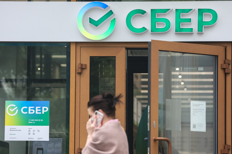 Сбер, по словам Попова, приветствует появление механизмов поддержки для ИЖС, в том числе и зонтичного поручительства