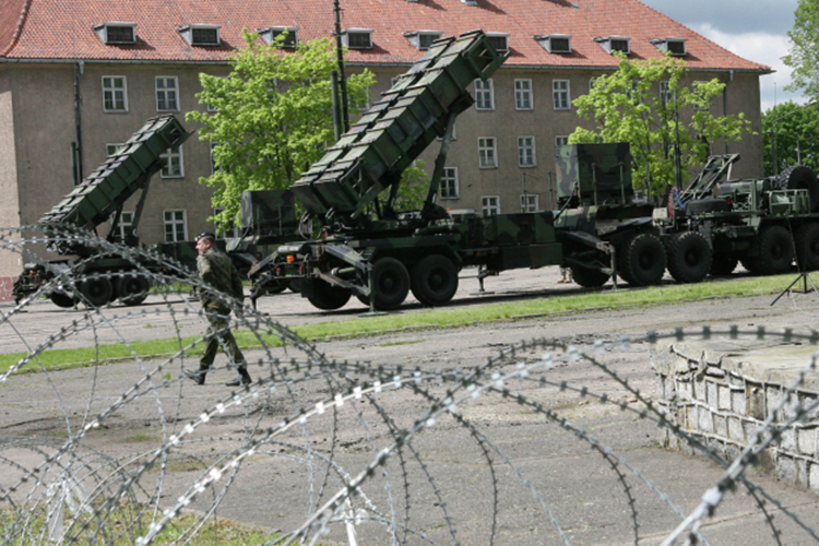 Война в Иране, которая может повлиять на военную помощь США &mdash; и особенно на поставку мощных зенитных ракетных комплексов Patriot, на которые рассчитывал режим Зеленского