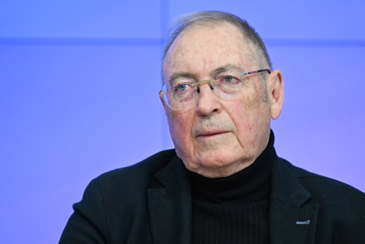 Дмитрий Выдрин: «По словам Сибиги, война на Украине забирает у киевского режима около полумиллиарда долларов в день. Умножьте это на количество дней в году и получите суммы, которые плюс-минус близки к 100 миллиардам долларов в год»