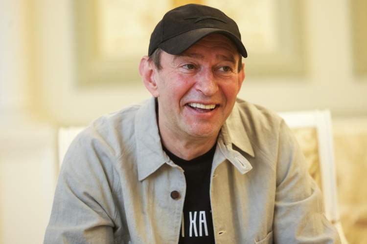 Константин Хабенский: «Для того, чтобы привлечь внимание к важным смыслам &mdash; необязательно каким-то глобальным или космическим, а к самым простым, человеческим вещам, &mdash; нужно создать для зрителя особые обстоятельства»