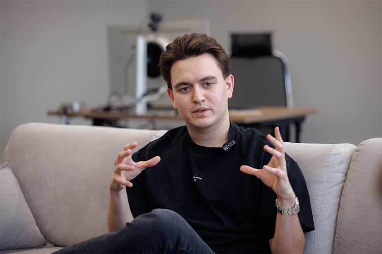 «Работа &mdash; основная часть моей жизни, и я очень люблю то, чем занимаюсь»