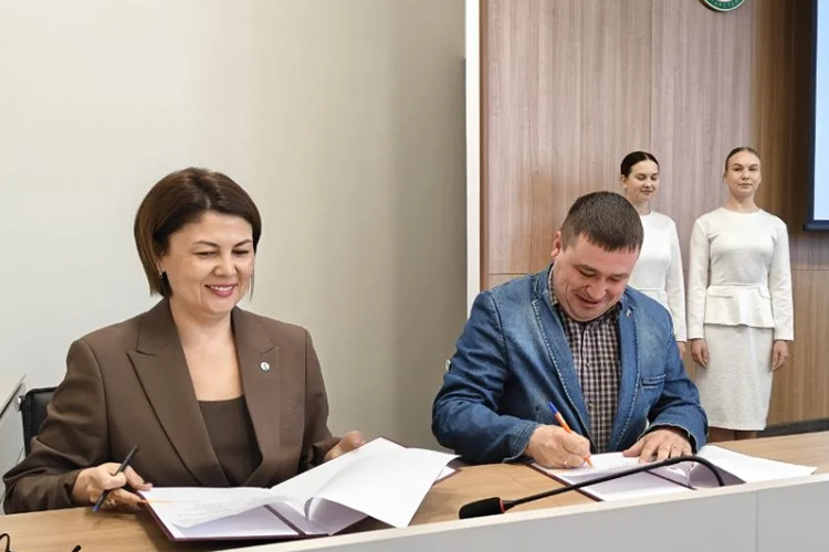31 марта 2026 года директор муниципального учреждения «Купеческий городок» Эльмира Туканова и гендиректор ООО «Аттракцион-Сервис» Тимур Габбасов подписали соглашение о намерениях по реализации масштабного инвестпроекта