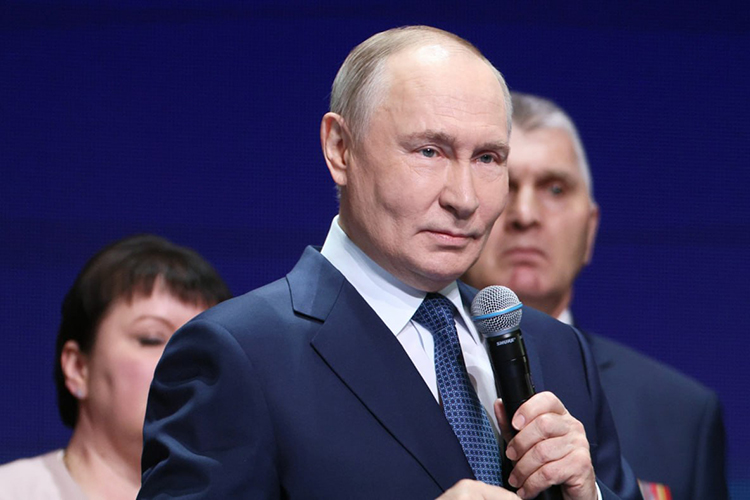 «Для нас Путин &mdash; это квинтэссенция нашего исторического пути», &mdash; пояснил Дугин