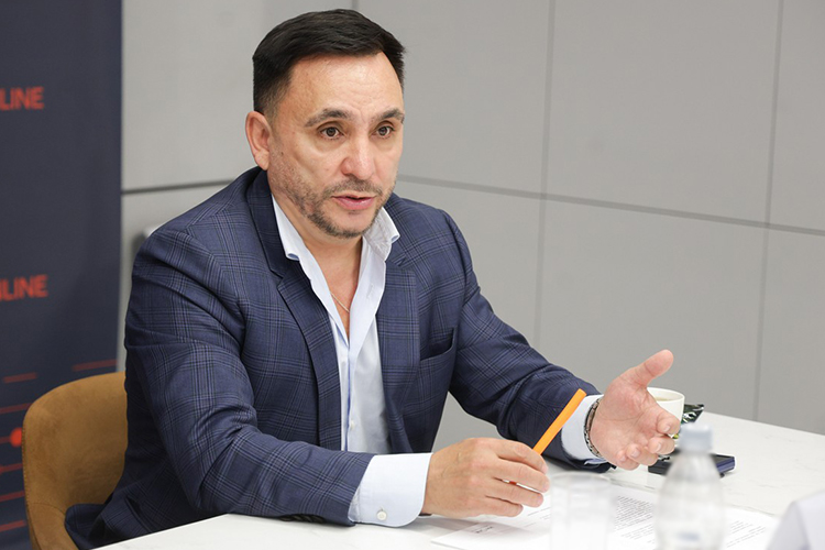 Вадим Самаркин:&nbsp;«Ситуация должна разворачиваться в другую сторону, в сторону некого патриотичного отношения к местным производителям. Ведь местные производства могут удовлетворить запросы любого, даже самого искушенного потребителя»