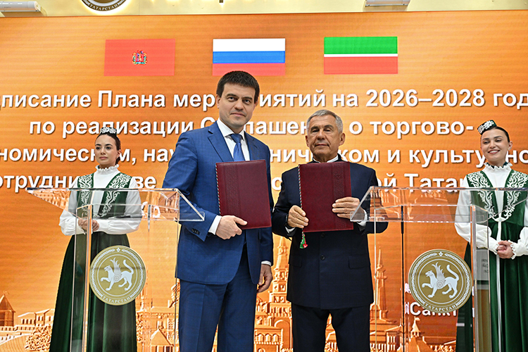 Первая встреча Минниханова была с губернатором Красноярского края Михаилом Котюковым
