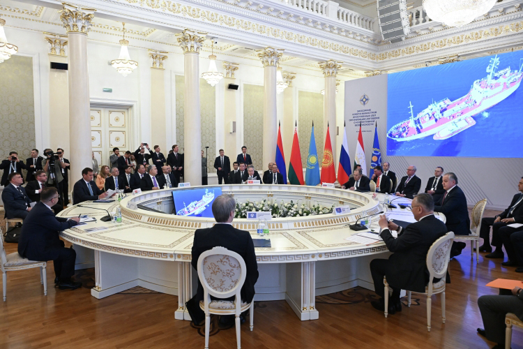  <span style="color: rgb(36, 36, 36);">Министры прошлись по практически всем вопросам международной повестки </span>