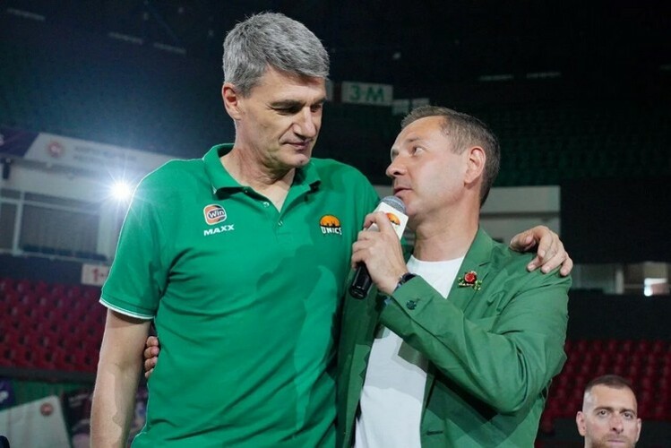 «Велимир &mdash; это то же самое, что Владимир. Мы почти тёзки с ним»