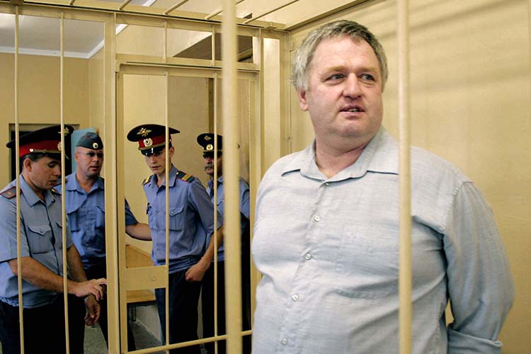 Сергей Шашурин, обвиняемый в мошенничестве и клевете в отношении главы МВД РТ, в Вахитовском суде Казани