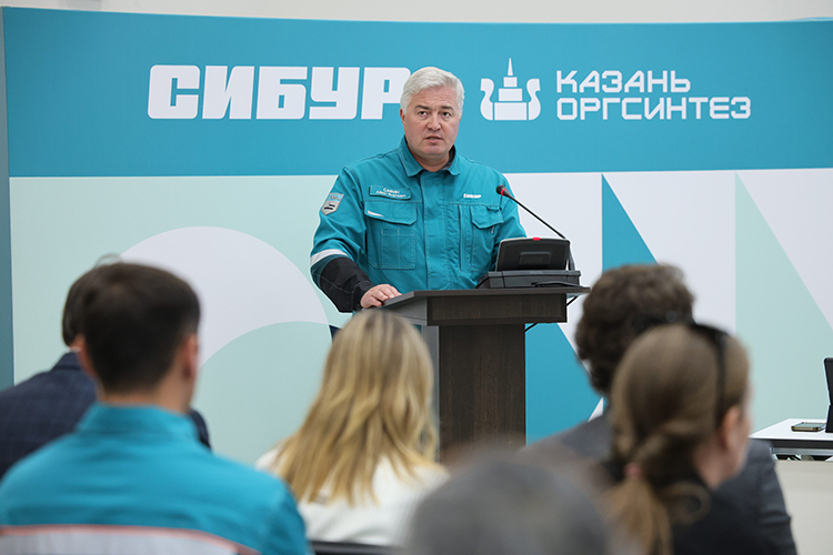 «Маленько расстроилась, что дивиденды такие…»: КОС подвел итоги года с акционерами