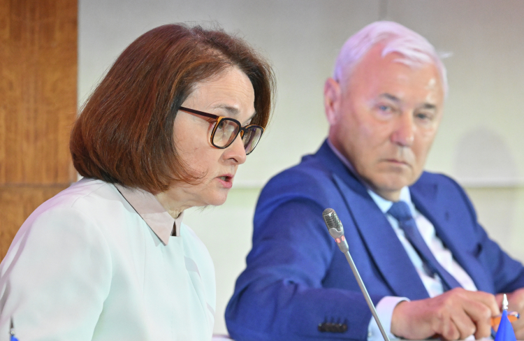 Вызов для Банка России в 2026 г. заключается в том, чтобы выбрать такой уровень ключевой ставки, который не навредит экономике и при этом остановит «маховик инфляции», говорила председатель ЦБ Эльвира Набиуллина